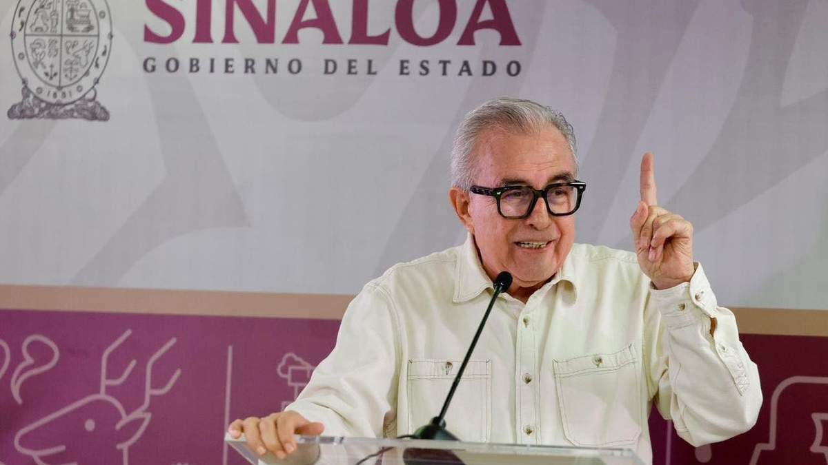 El gobernador Rubén Rocha Moya