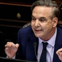 Pichetto apuntó contra el episcopado y consideró que es una exageración hablar de “hambre”