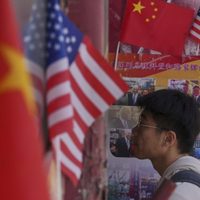 Guerra arancelaria: China "actualmente está evaluando" posibilidad de entablar negociaciones con EU