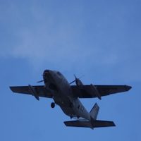Una avioneta con ocho personas se estrella en una zona residencial de Medellín