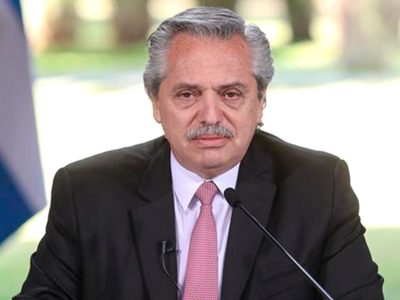 Alberto Fernández anunció un bono de $6.500 para el personal de Salud