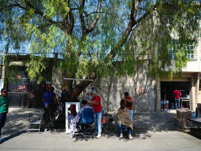 Cada vez más, venezolanos quedan varados en México, lo que explica caída en cruces ilegales a EU