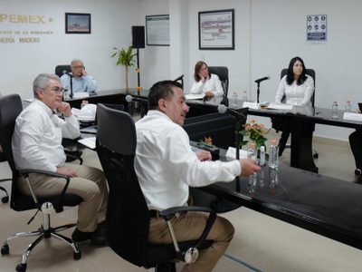 "El petróleo es de la nación", señala AMLO durante visita a refinerías