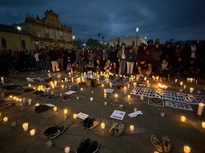 Ciudadanos arman vigilia en Chiapas por “el duelo que tiene como epicentro al estado de Jalisco”