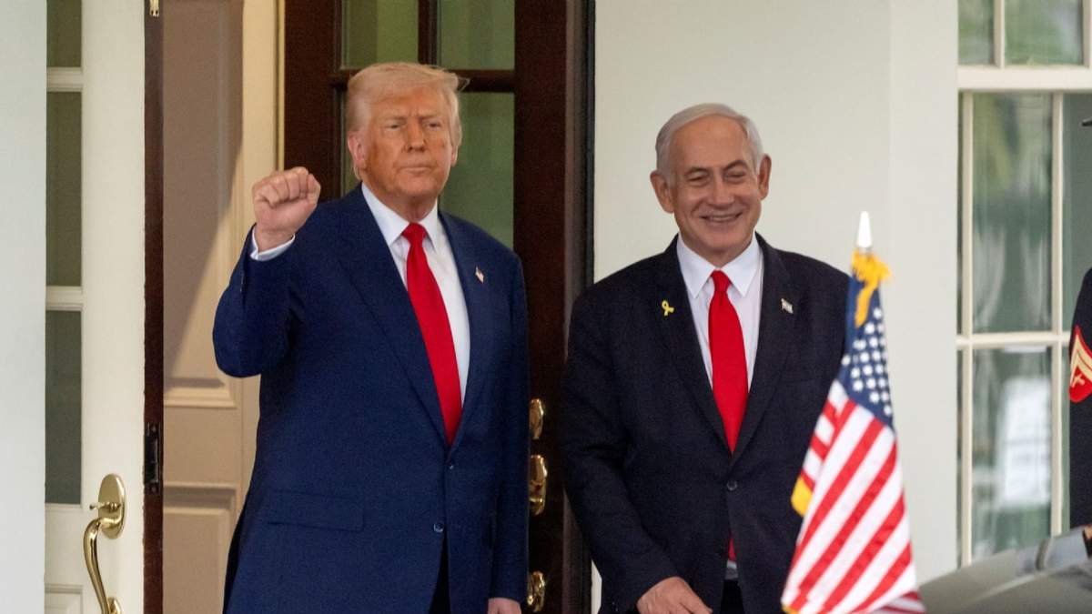 El presidente de Estados Unidos, Donald Trump, a la izquierda, junto al primer ministro de Israel, Benjamin Netanyahu