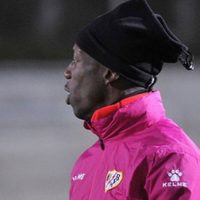 Investigan en España presuntos pagos irregulares del Rayo Vallecano a Luis Advíncula