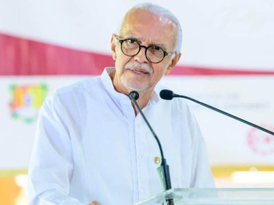 “El que no siente no puede gobernar”: Miguel Ángel Navarro llama a humanizar la salud en Nayarit
