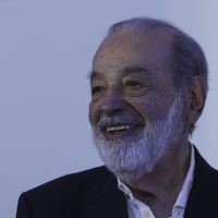 Pemex regulariza adeudos millonarios con Slim mientras proveedores siguen sin cobrar