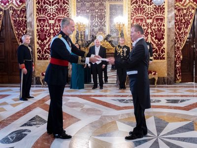España envió queja a México el mismo martes por no invitar al Rey convocando a su embajador