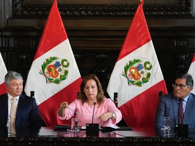 Fiscalía de Perú incauta tres relojes de lujo a un gobernador en investigación a Boluarte