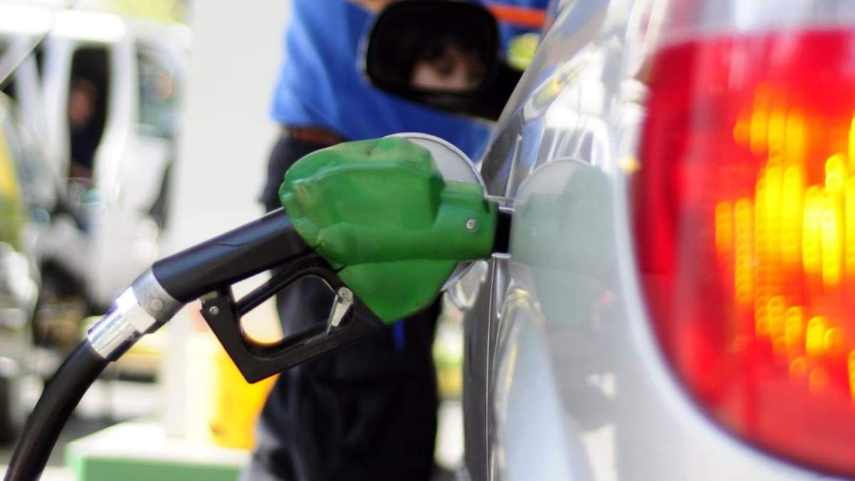 Bajan las ventas de los combustibles. Fuente: (Twitter)