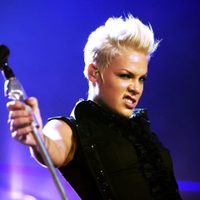 Pink afirmó que dio positivo al coronavirus y lanzó este fuerte mensaje: "Es una burla..."