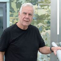 La planta de hojas XL y pocos cuidados que Esteban Mirol eligió para decorar y atraer la buena suerte a su hogar