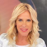 Inesperado: Marcela Baños recibió un mensaje en vivo y terminó con lágrimas en sus ojos