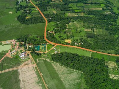 Una colonia de europeos negacionistas busca construir su paraíso en Paraguay