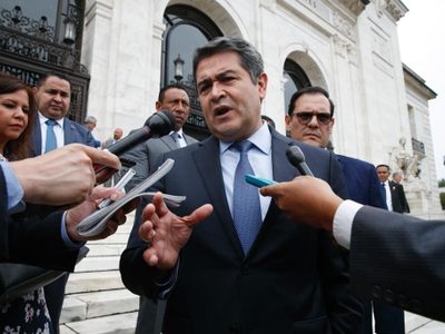Fiscal de NY asegura que el presidente de Honduras ayudó a traficar cocaína a EU