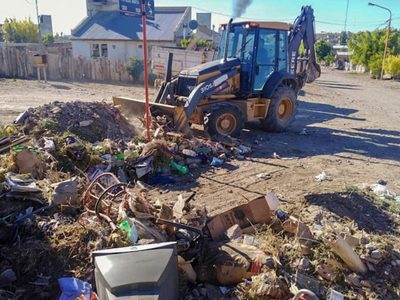 Erradicar los microbasurales en Zapala: tarea titánica