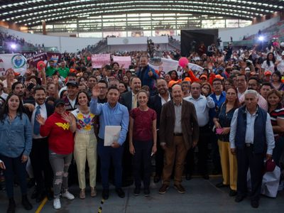 Sheinbaum presume aumento al salario de trabajadores del gobierno de la CDMX (Videos)