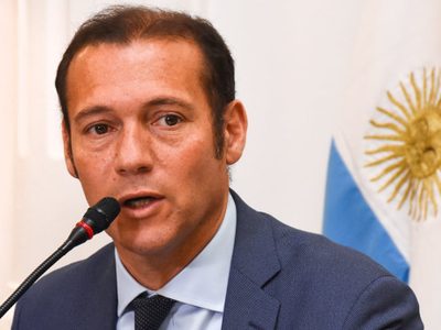 ¡Salvavidas financiero!: Omar Gutiérrez tomó deuda