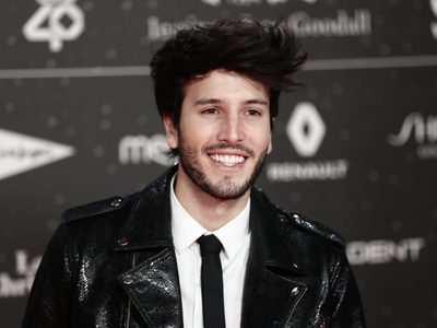 “De aquí al hospital” Sebastián Yatra y un accidentado video para “TikTok”