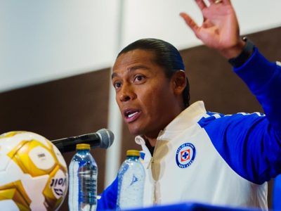 México es la casa del Cruz Azul: Joel Huiqui
