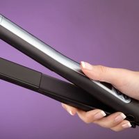 Con 5 ingredientes: el protector térmico que podés preparar para tu cabello antes de pasarte la planchita