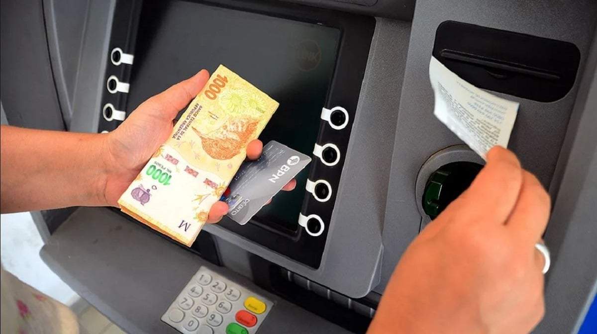 Los sueldos de enero de los estatales neuquinos llegarán con un 40 % de incremento. Fuente: (Facebook)