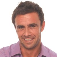 El día que Alonso Caparrós se olvidó la ropa en el programa de María Teresa Campos y enamoró a todos