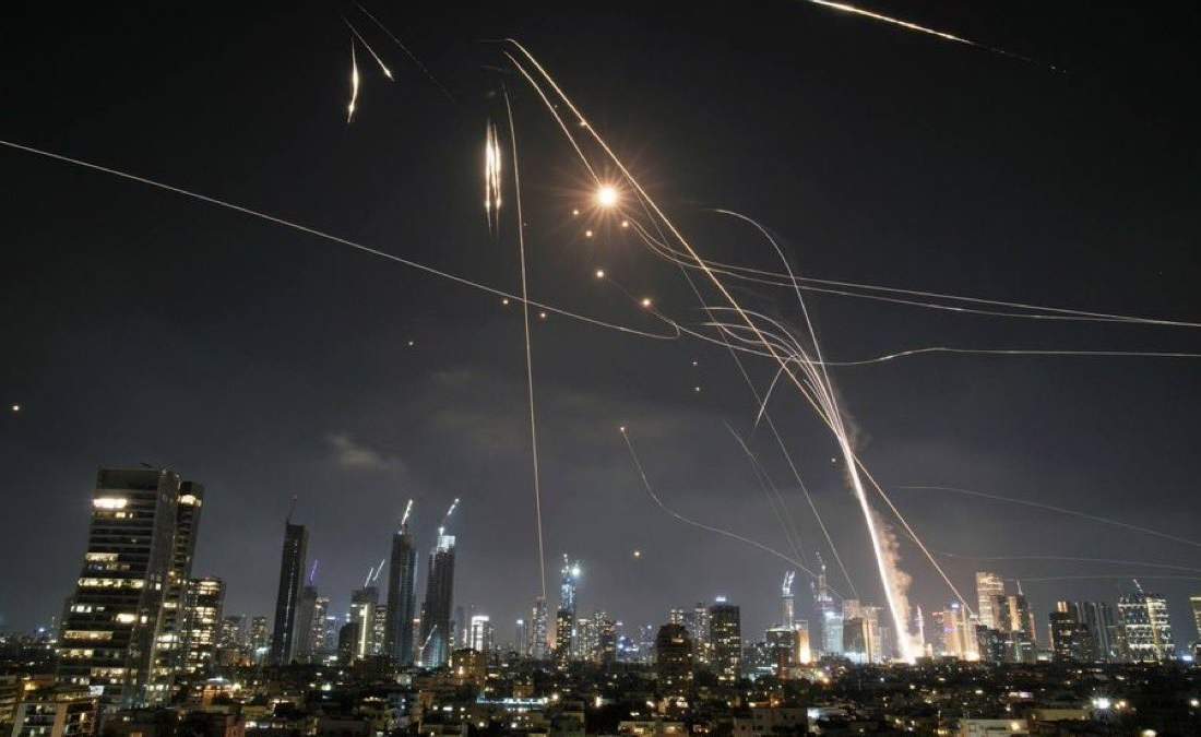 Misiles caen sobre Tel Aviv
