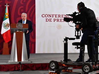 AMLO: buscan enfrentarnos con los padres de Ayotzinapa; rechaza manifestaciones violentas