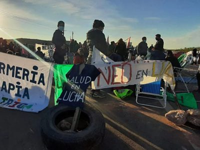 Hay cada vez más cortes de ruta en Neuquén: los camioneros se suman a los piquetes