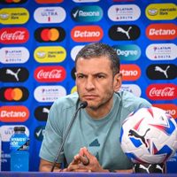 Asamblea de dueños deja en suspenso la continuidad de Jaime Lozano al frente del Tri