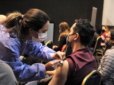 La campaña de vacunación no se detiene: cómo sigue este jueves