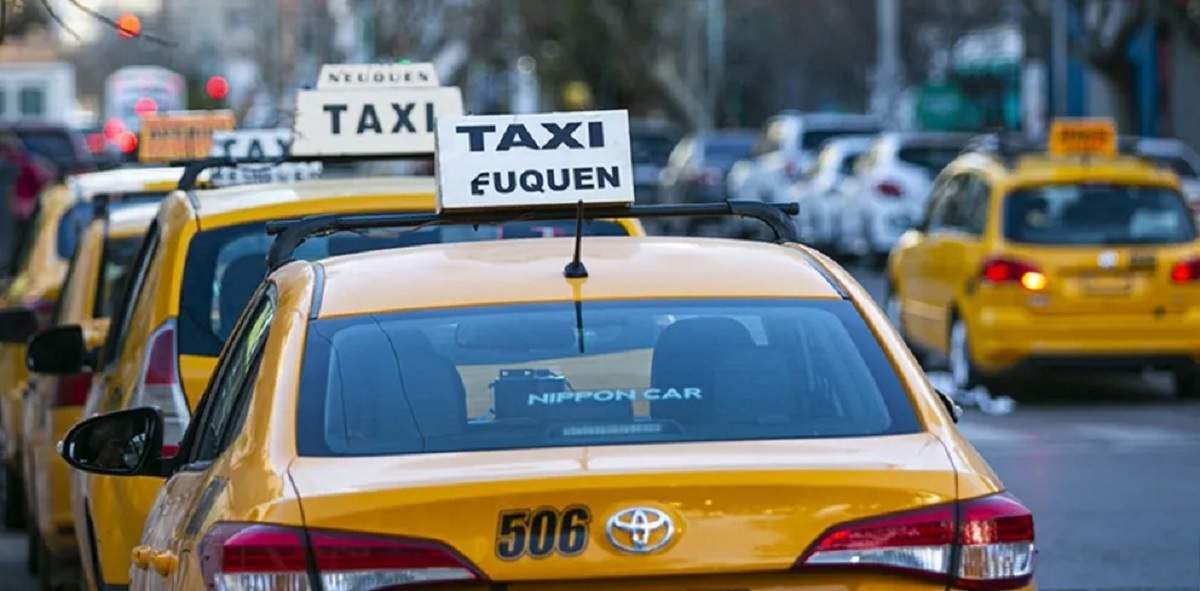 Desde este jueves rige el aumento en el precio de taxis y remises de Neuquén. Fuente (X)