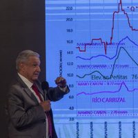 AMLO defiende desfogue de presa que inundó zona chontal y sobrevuelo para no enfermarse