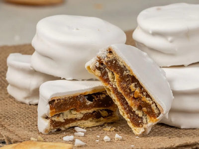 Alfajores santafesinos exprés: sin amasar, súper fáciles y rendidores, la receta ideal para los mates del finde