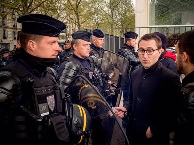 Miles salen a la calle en Francia para sumarse a la gran marcha contra la reforma de las pensiones