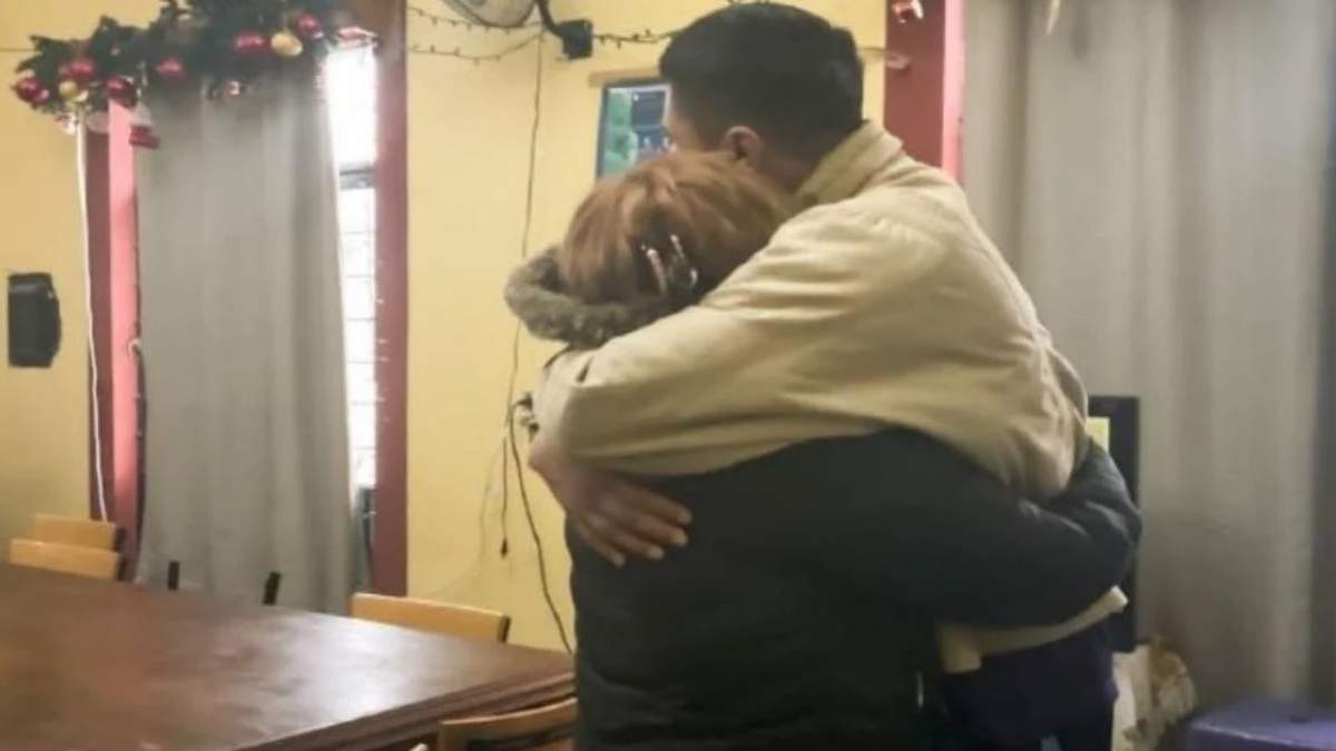 Alan se reencontró con su madre