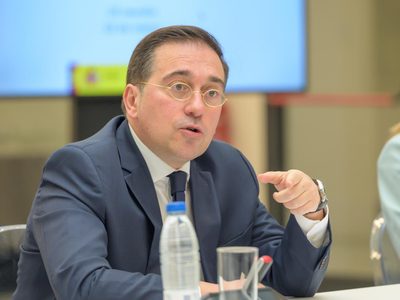 España llama a la concordia entre México y Ecuador y pide respetar el derecho internacional
