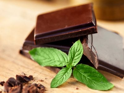 Hacé en casa las famosas mentitas con chocolate con solo 3 ingredientes y en minutos