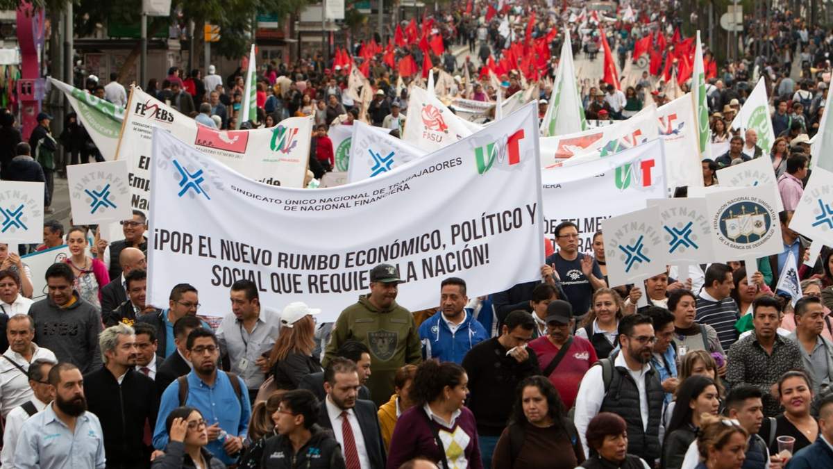 Marchan miles de trabajadores sindicalizados de la UNAM, UAM, Telefonistas, SME y Organizaciones Sociales. 31 de enero de 2020