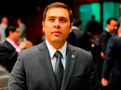 Alcalde de Nogales promociona como evento oficial transmisión del último capítulo de Dragon Ball Super
