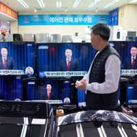 El presidente de Corea del Sur pide "disculpas sinceras" por declarar la ley marcial
