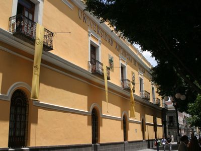 BUAP retoma uso de cubrebocas ante incremento de covid-19