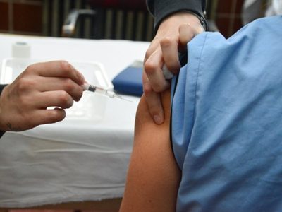 Ahora los adultos también tendrán carnet de vacunación