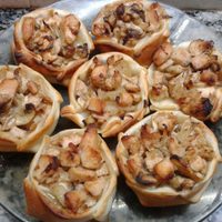 Canastitas invertidas rellenas con pollo: si no sabés qué cocinar este domingo vas a amar esta receta