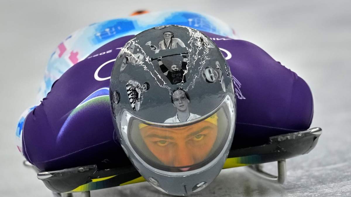 El ucraniano Vladyslav Heraskevych con el casco