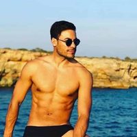 ¡Le fue infiel! Carlos Rivera engañó a Cynthia Rodríguez... ¿¡Con un hombre!?
