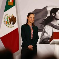 Así reaccionó Sheinbaum a la presentación que hizo el PRI de Rosario Robles a “Defensores de México”