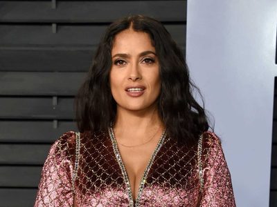 Valentina, la hija de Salma Hayek ya ayuda en la cocina y su mamá lo muestra